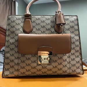 Michael Kors BRIDGETTE Crossbody